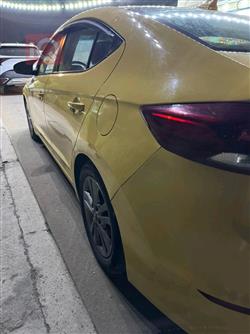 هیۆندای ئەلەنترا